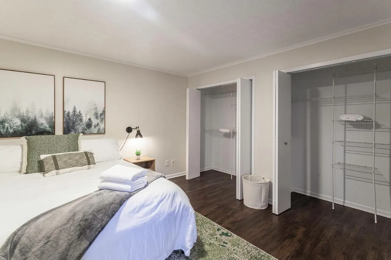 Little Johns Cottage Memphis, Pet-Friendly~Parking
