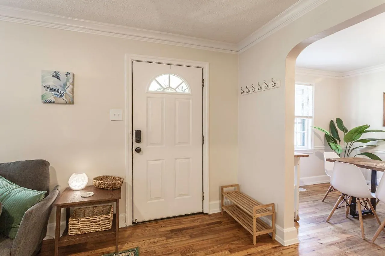 Little Johns Cottage Memphis, Pet-Friendly~Parking USA